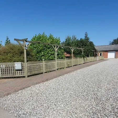 Gitte's Private Guestroom לינה וארוחת בוקר